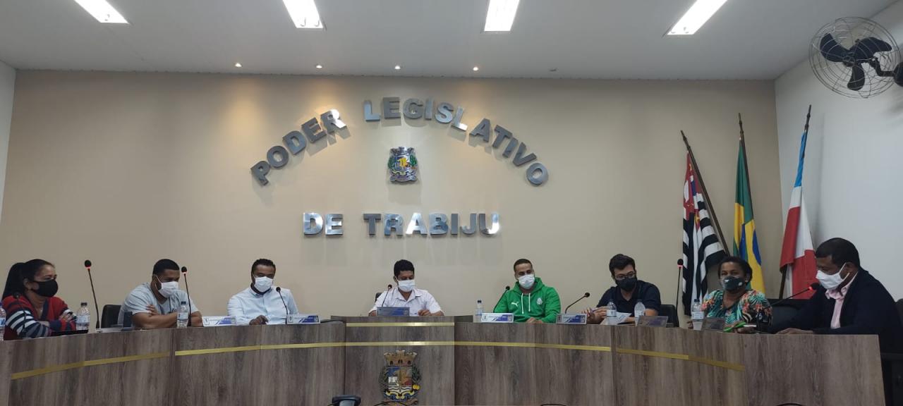 Foto 1 de 1 — Veja o resumo da sessão de ontem da Câmara de Trabiju